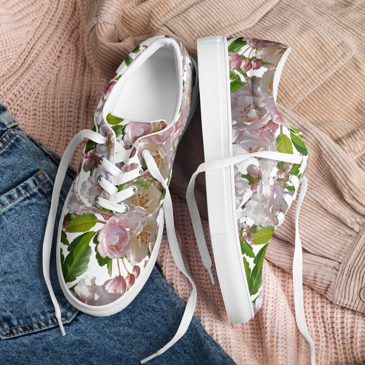 Magic Flowers Women’s lace-up canvas shoes