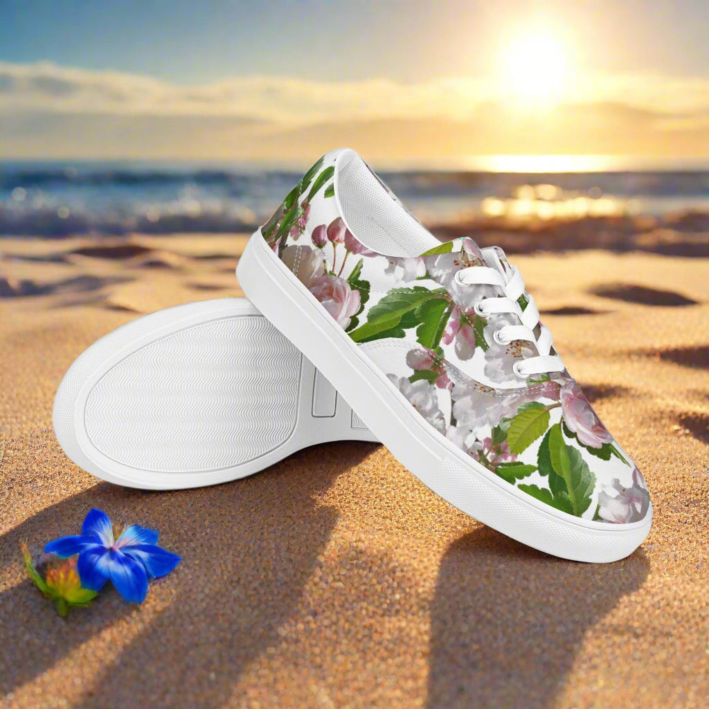 Magic Flowers Women’s lace-up canvas shoes